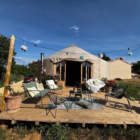 Сasa de vacaciones Yourte Dans La Vallée De La Cèze